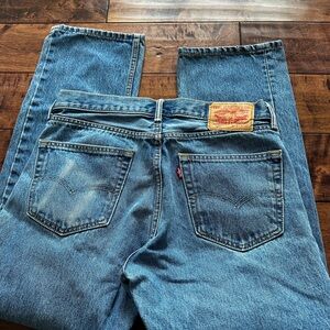 Levi's Women's Blue Straight Jeans